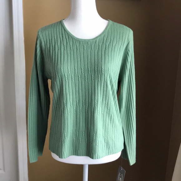 Sweaters - Beautiful soft sage green sweater